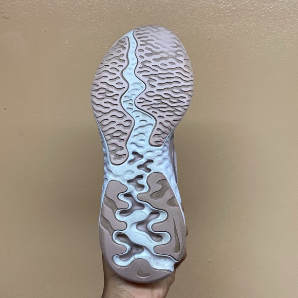 Nike Renew Run “Barely Rose” - Picture 14 of 17